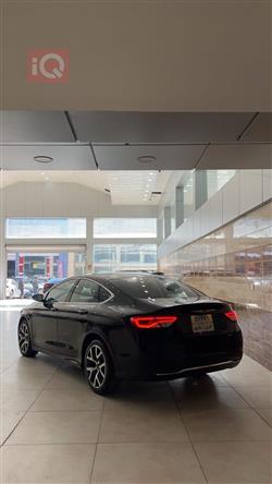 Chrysler 200